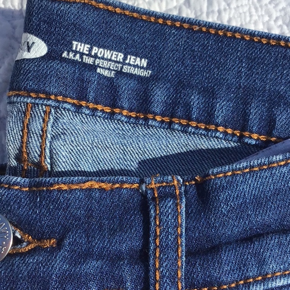 Bundle of Two Old Navy The Power Ankle Jeans Size 6 - Picture 3 of 16